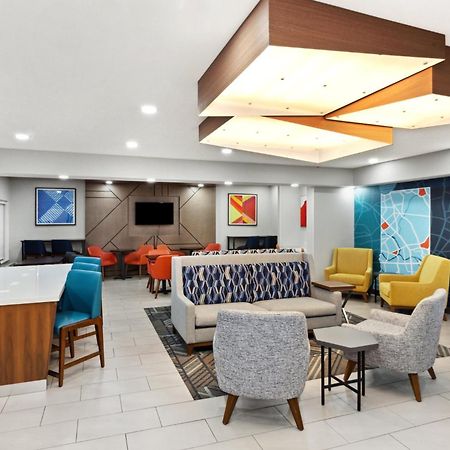 Holiday Inn Express Fremont By Ihg Exterior foto