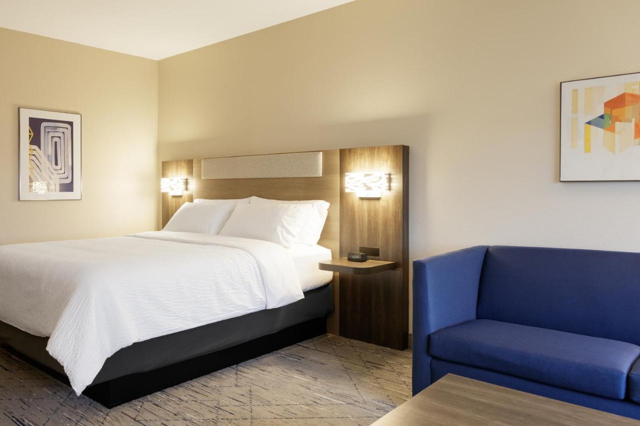 Holiday Inn Express Fremont By Ihg Exterior foto